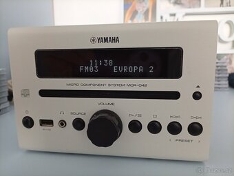 Yamaha MCR-042 + Yamaha NS-BP 200 + dálka - 9