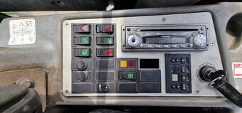 KOLOVÝ NAKLADAČ TEREX TL 210 - 9