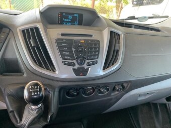 Ford Transit 2.2 TDCi 4x4 7mist TOP - 9