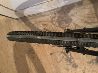 Dívčí kolo Specialized - 9