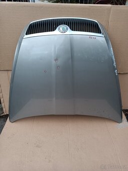 Skoda Octavia 2 - přední kapota - 9