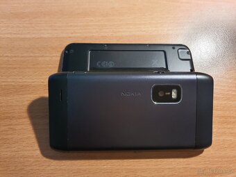 Nokia E7 black - 9