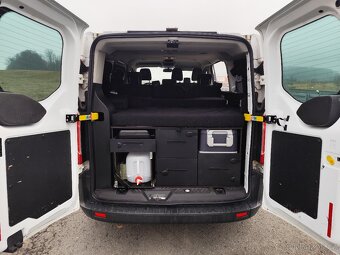 Ford transit Custom 2,2 TDCi s obytnou vestavbou - 9