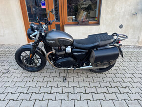 Triumph Street Twin - 9