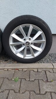 Alu kola 5x112 r17 originál Škoda Yeti - 9