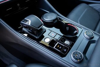 Volkswagen Touareg 3.0 V6 TDI R-Line 4Motion Tiptronic - 9
