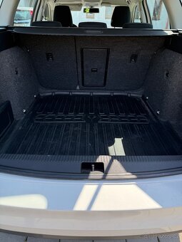 Škoda octavia combi 1.6 TDI 77kW - 9