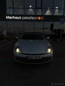 Renault Laguna Coupe 2.0 dCi 110 kW - 9