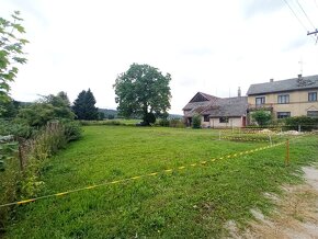 Prostorný dům – vhodný k přestavbě na bytový dům, Žireč - 9