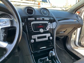 Ford Mondeo MK4 2.5T - 9