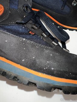 Pohorky turistická obuv AKU vel. 39,5 vibram Air 8000 - 9