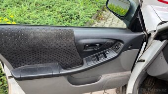 Subaru Forestr - boxer benzín - 9