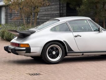 Porsche 911 SC 3.0 - 9