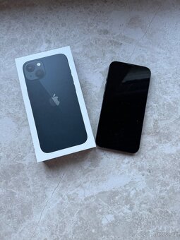 iPhone 13 - 9