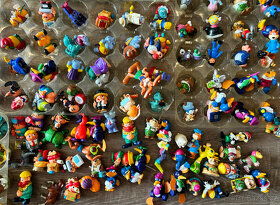 Velká sbírka figurek z Kinder vajíček - 790 kusů - 9