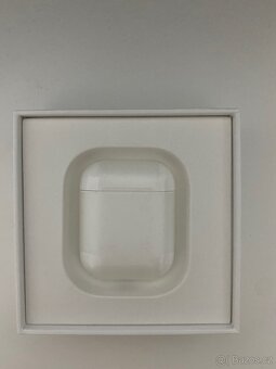 AirPods 2.generace - 9