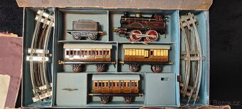 Stoleté vláčky nejlepších značek MÄRKLIN a BING - 9