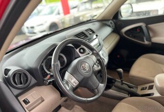Toyota RAV 4 2.4i Limited benzín 125kw - 9
