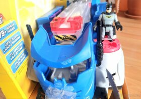 RC model Herní sada Batman se šipkami - 9
