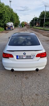 Prodám BMW e92 335i - 9