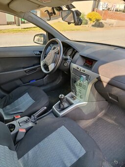 Astra 1.6 - 9