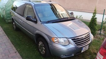 chrysler town country LPG 3.8 160kw limited 2006 - 9