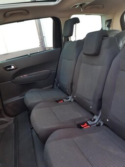 Peugeot 5008 - 9