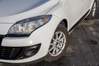 Renault Mégane 1.6 16V Expression / AJ NA SPLÁTKY / - 9