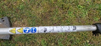 Křovinořez vyžínač - 9