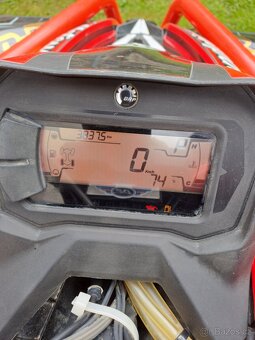 Can am renegade 1000r - 9