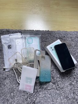 Apple iPhone 11 64GB - 9