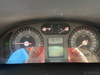 Renault Laguna II 2.0 dCi r.2008 - 9