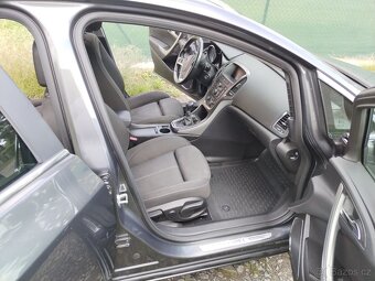 Opel Astra kombi 1.4i 75KW-SERVISKA,PO SERVISU - 9