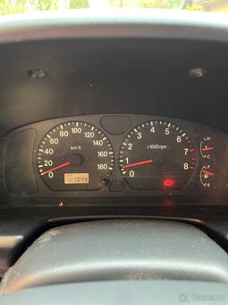 Suzuki Jimny 1.3 benzín 60 kW, 4×4, 2002 - 9