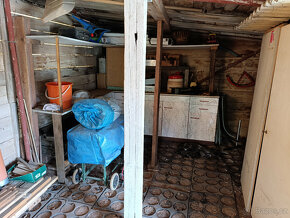 Pozemek ke garážování auta - garáž l přístřešek l sklad - 9