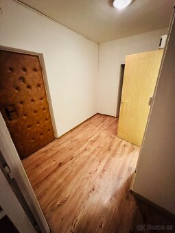 Nabízím pronájem bytu 2+1 Kadaň kompletně vybavený - 9