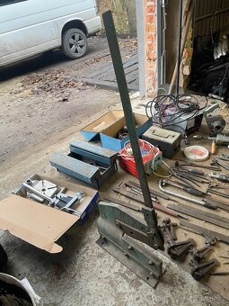 Úklid staré dílny - 9