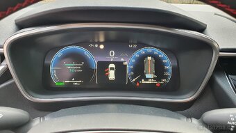 Toyota Corolla TS GR Sport 1.8 HEV 140k nádhera, nové. - 9