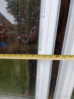 Balkonové dvoukřídlé dveře a okno - 9