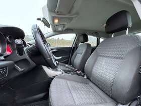 Opel Astra J 1,6, 2013, tažné zařízení, 17" kola - 9