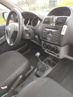 Suzuki Ignis 1,3VVT - 1.majitel - 9