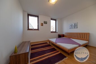 Pronájem bytu 3+kk 93 m² + balkon, parkovací stání - 9