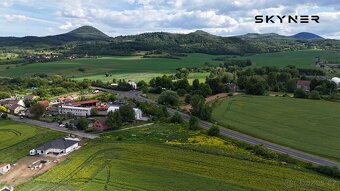 Prodej stavebního pozemku 1 255 m2, Žalany, ulice Pražská - 9