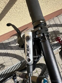 Specialized - vel M - 9