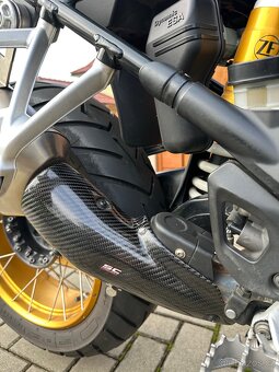 BMW R1250 GS, full, výfuk, navi, kufry, top stav - 9