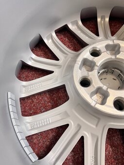 5x114,3 R17 ORIGINÁL Alu Toyota Corolla 2022 - JAKO NOVÉ - 9