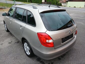 Škoda Fabia II kombi 1.4 16v - 9