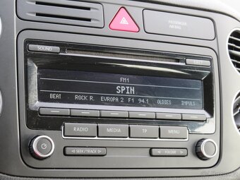 Volkswagen Golf Plus 1.6TDi ,  66 kW nafta, 2011 - 9