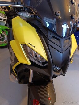 Aprilia SR GT 125 - 9
