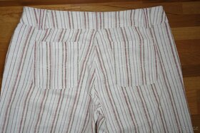 Dámské bílé letní kalhoty  s proužkem vel.38 - 9